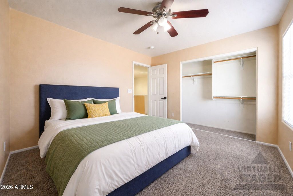 Image 14 of property listing at 17839 W HEARN Road, Surprise, AZ 85388