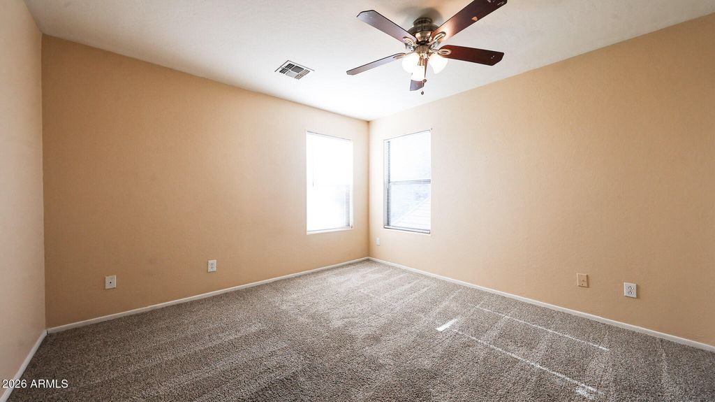 Image 16 of property listing at 17839 W HEARN Road, Surprise, AZ 85388