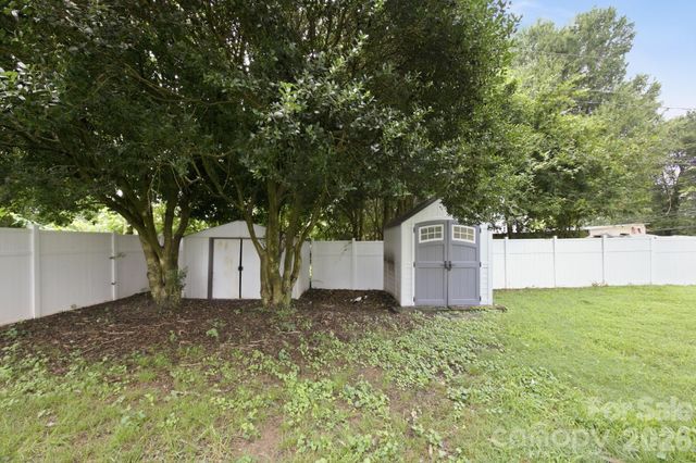 4100 Sudbury Road, Charlotte, NC 28205