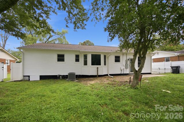 4100 Sudbury Road, Charlotte, NC 28205