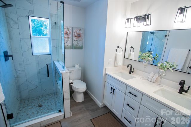 2116 Eastway Drive, Charlotte, NC 28205