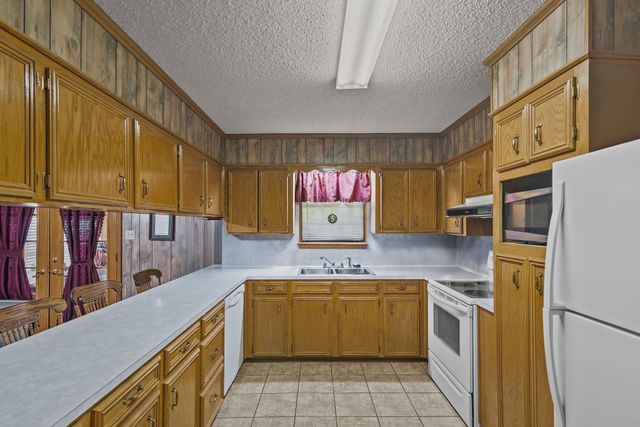 8640 Blanchard Furrh Road, Shreveport, LA 71107