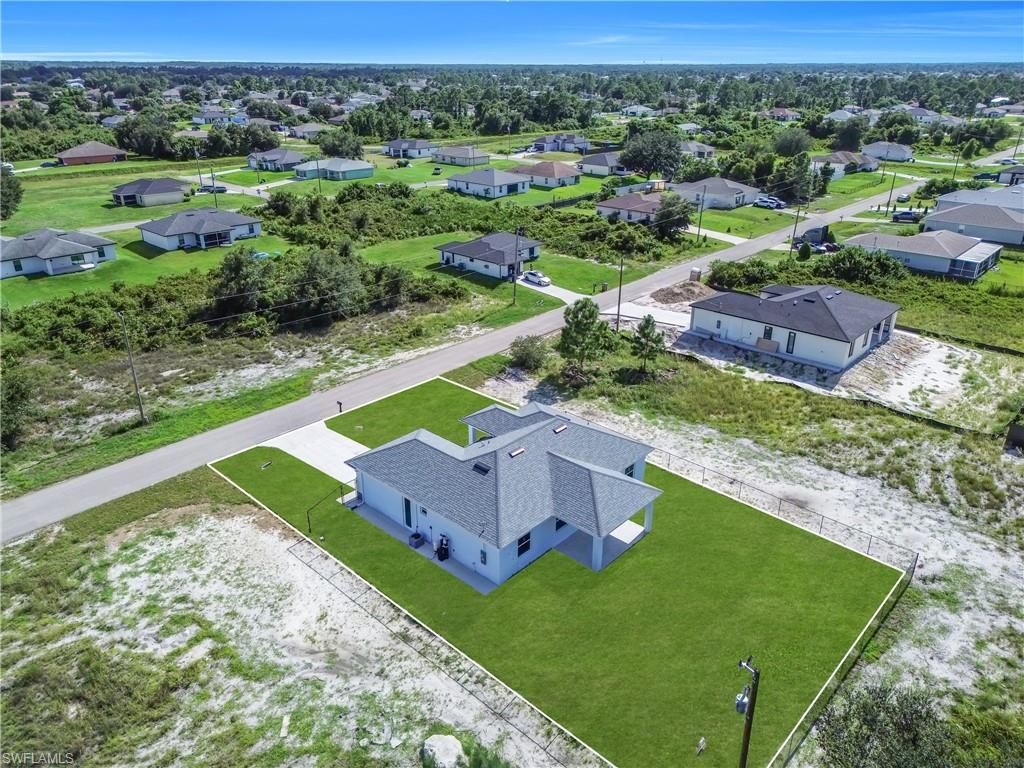 2702 30th ST SW, LEHIGH ACRES, FL 33976 — photo 5