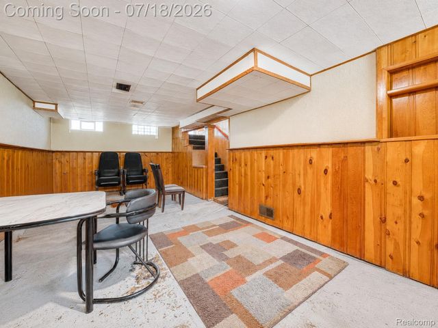 19664 Brady, Redford Charter Township, MI 48240