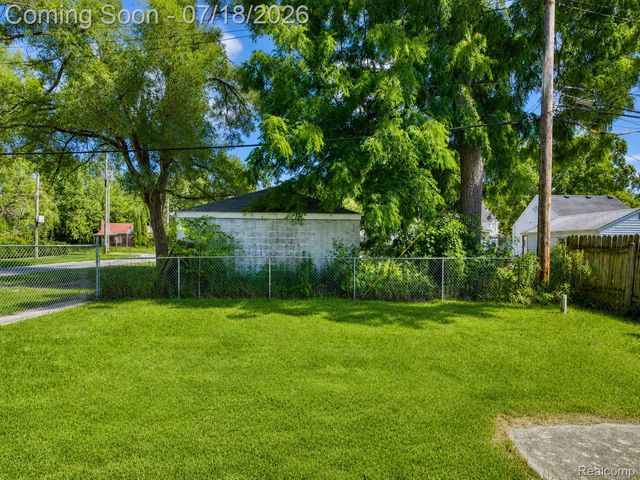 19664 Brady, Redford Charter Township, MI 48240