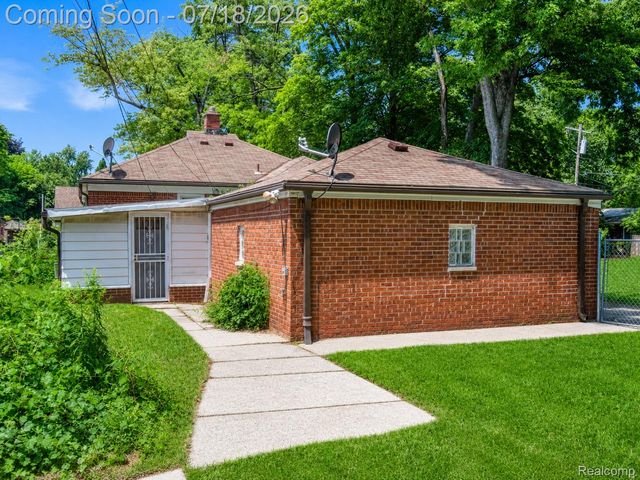 19664 Brady, Redford Charter Township, MI 48240