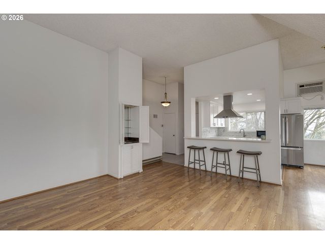 48 OSWEGO Smt, Lake Oswego, OR 97035