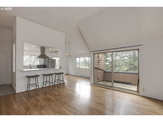 48 OSWEGO Smt, Lake Oswego, OR 97035