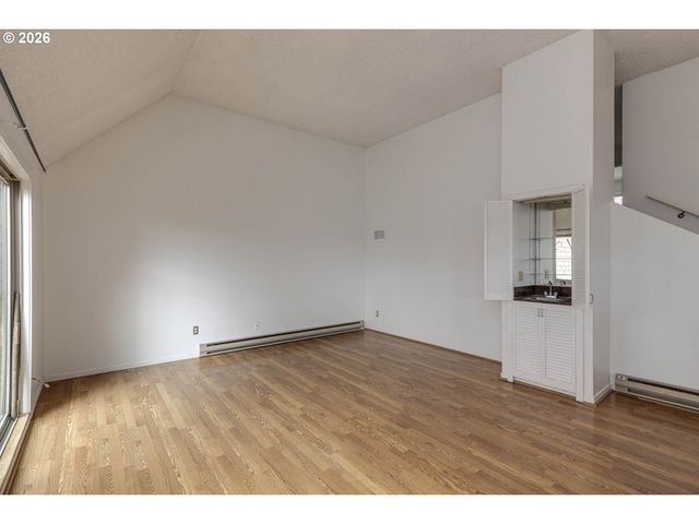 48 OSWEGO Smt, Lake Oswego, OR 97035