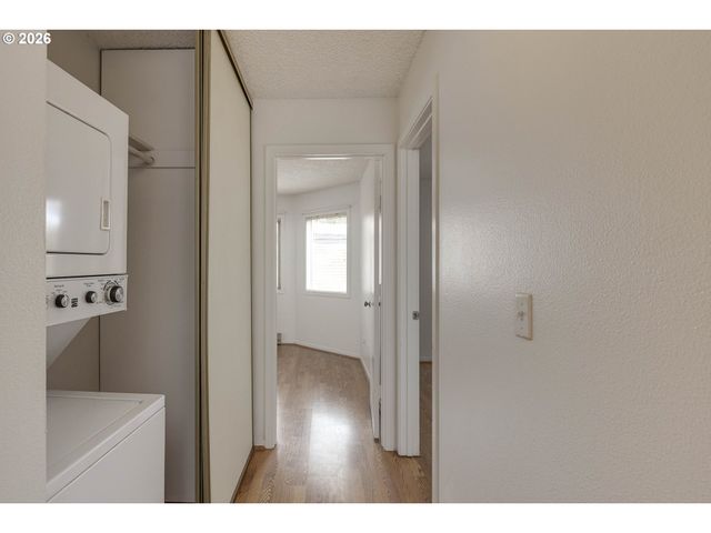 48 OSWEGO Smt, Lake Oswego, OR 97035