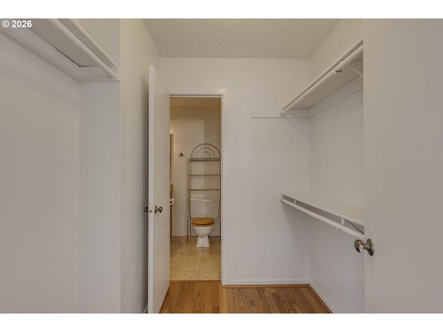 48 OSWEGO Smt, Lake Oswego, OR 97035