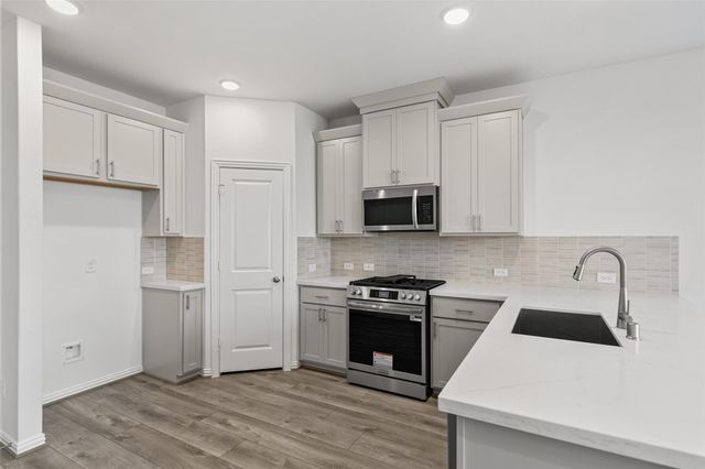 2234 Villa Clara Drive, Friendswood, TX 77546