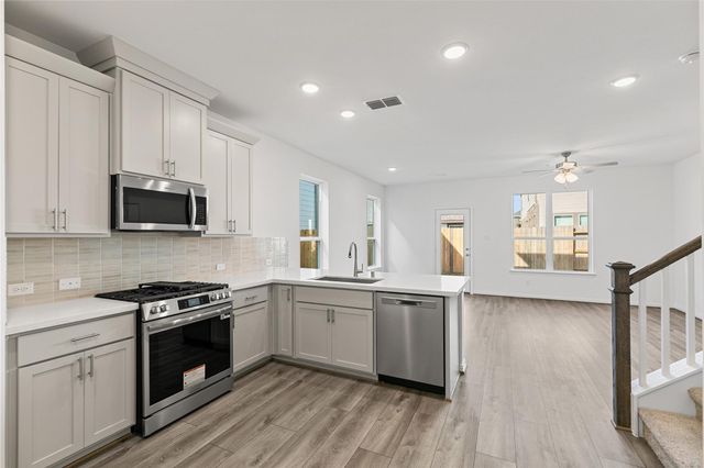 2234 Villa Clara Drive, Friendswood, TX 77546