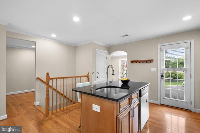 3949 TANEY AVENUE, Alexandria, VA 22304