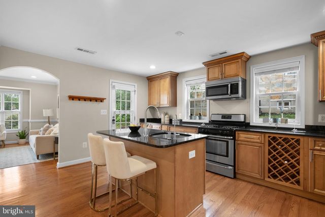 3949 TANEY AVENUE, Alexandria, VA 22304