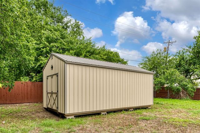 1413 Hill Street, Grapevine, TX 76051