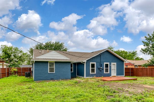 1413 Hill Street, Grapevine, TX 76051