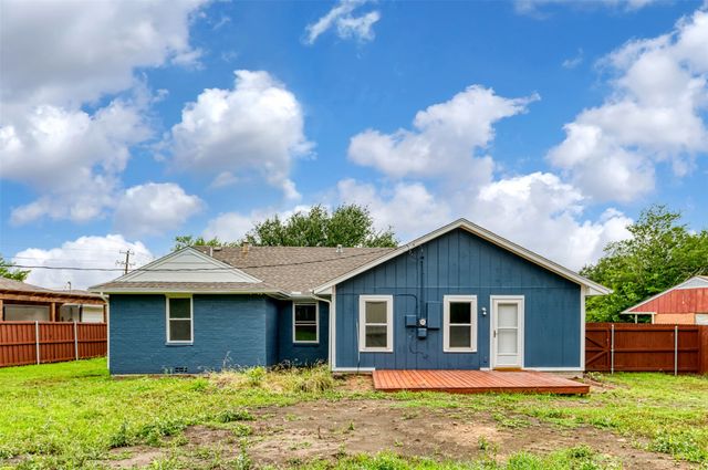 1413 Hill Street, Grapevine, TX 76051
