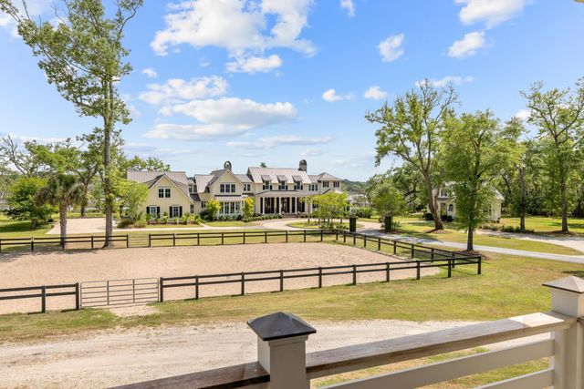 4855 Retriever Road, Wadmalaw Island, SC 29487