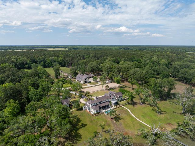 4855 Retriever Road, Wadmalaw Island, SC 29487