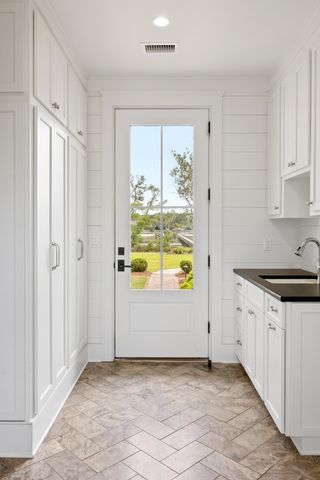 4855 Retriever Road, Wadmalaw Island, SC 29487