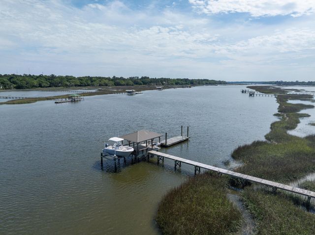 4855 Retriever Road, Wadmalaw Island, SC 29487