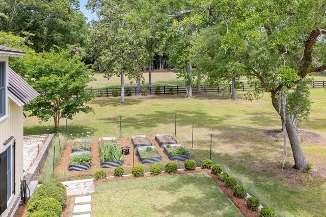 4855 Retriever Road, Wadmalaw Island, SC 29487