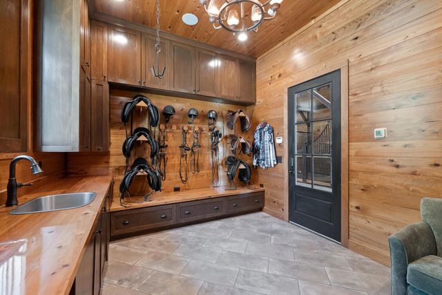 4855 Retriever Road, Wadmalaw Island, SC 29487