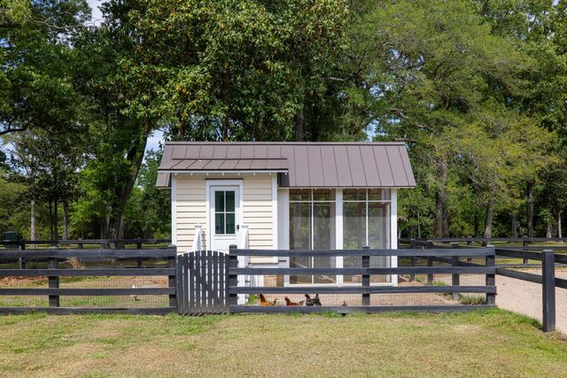 4855 Retriever Road, Wadmalaw Island, SC 29487