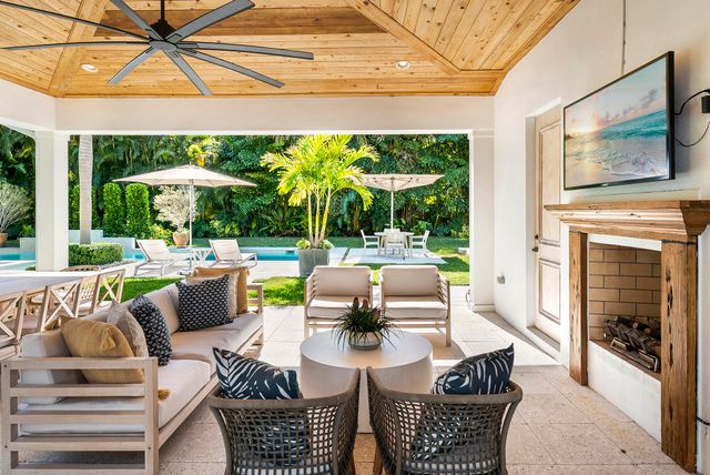 124 Forest Hill Boulevard, West Palm Beach, FL 33405