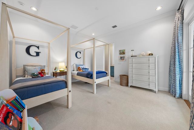 124 Forest Hill Boulevard, West Palm Beach, FL 33405