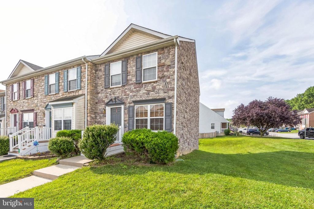 100 VINCE DR, Elkton, MD 21921