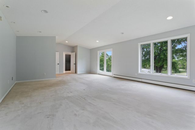 1901 Lexington Avenue S, Mendota Heights, MN 55118