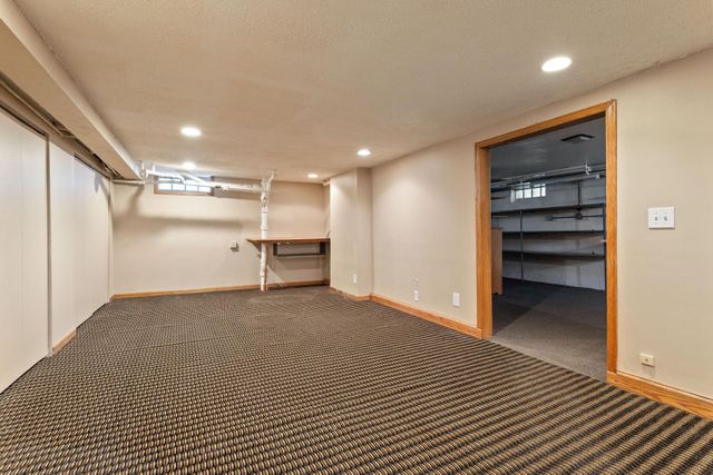 1901 Lexington Avenue S, Mendota Heights, MN 55118