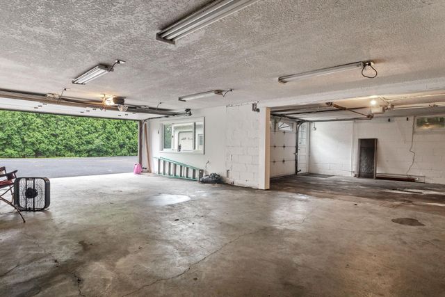 1901 Lexington Avenue S, Mendota Heights, MN 55118