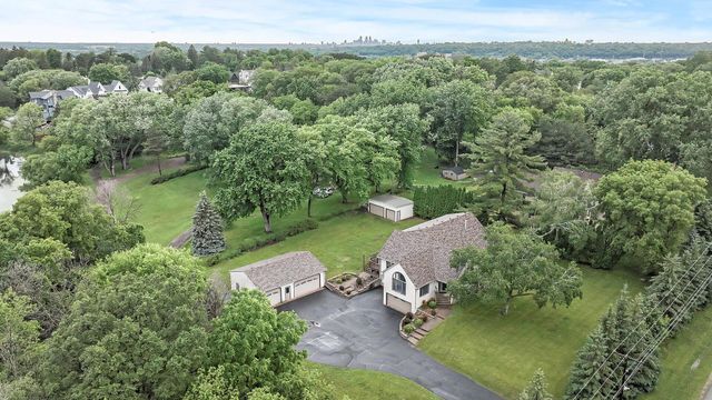 1901 Lexington Avenue S, Mendota Heights, MN 55118
