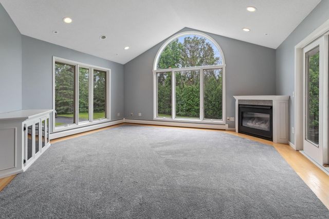 1901 Lexington Avenue S, Mendota Heights, MN 55118