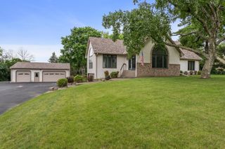 1901 Lexington Avenue S, Mendota Heights, MN 55118