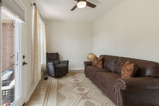 123 River Downs Blvd, Murfreesboro, TN 37128