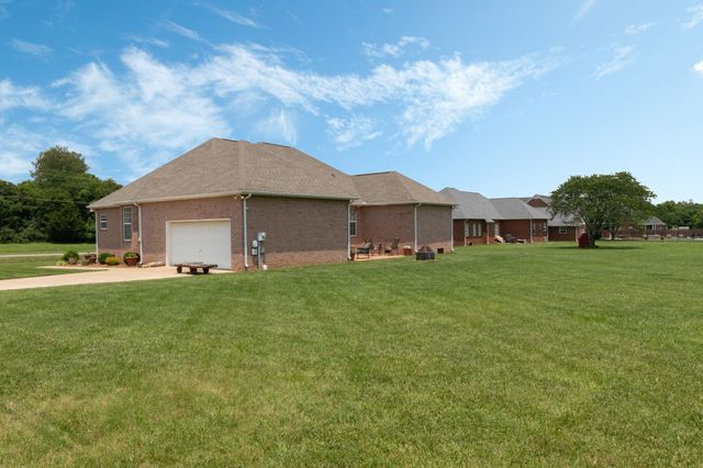 123 River Downs Blvd, Murfreesboro, TN 37128