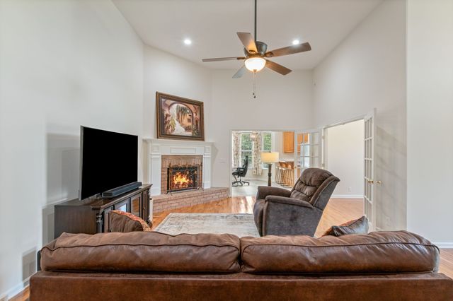 123 River Downs Blvd, Murfreesboro, TN 37128