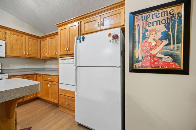 2868 117th Avenue NW, Coon Rapids, MN 55433