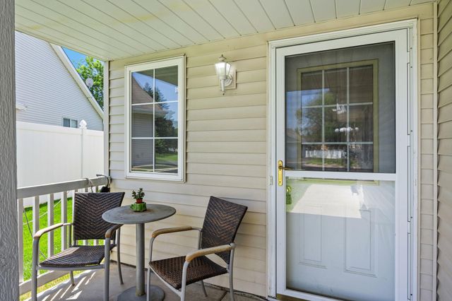 2868 117th Avenue NW, Coon Rapids, MN 55433
