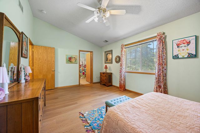 2868 117th Avenue NW, Coon Rapids, MN 55433