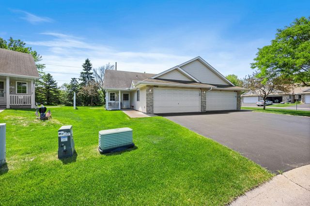 2868 117th Avenue NW, Coon Rapids, MN 55433