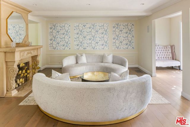 1124 Sierra Alta Way, Los Angeles, CA 90069
