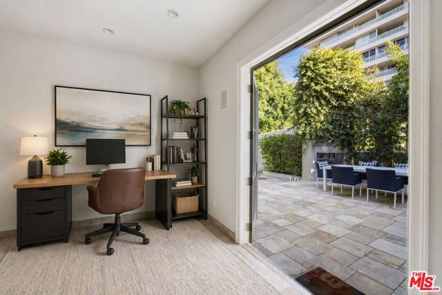 1124 Sierra Alta Way, Los Angeles, CA 90069