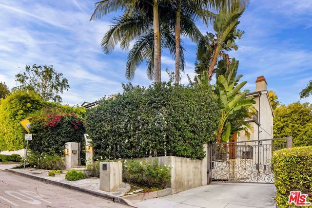 1124 Sierra Alta Way, Los Angeles, CA 90069