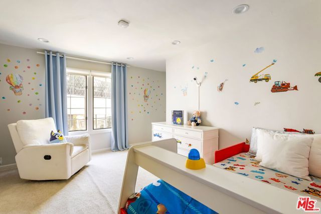 1124 Sierra Alta Way, Los Angeles, CA 90069