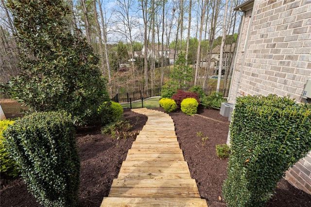 131 Manor North Drive, Alpharetta, GA 30004